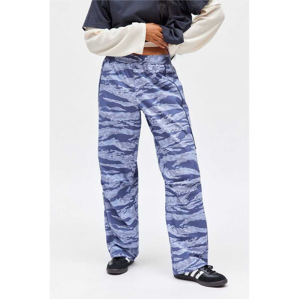 Urban Outfitters BDG Jess Ripstop Straight Leg Track Pant Blue Camo NWT Medium